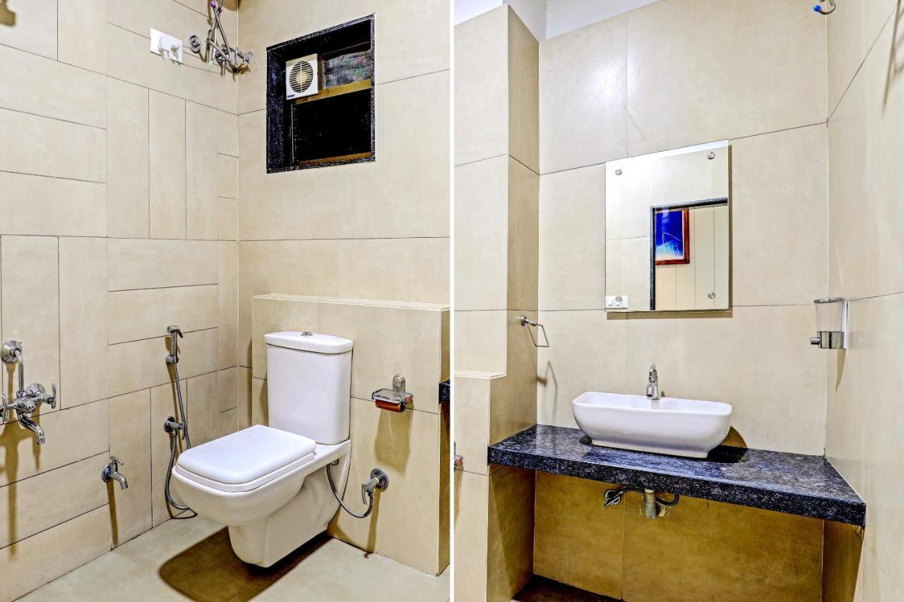 Oyo 70752 Viram House Hotel Gorwa Ngoại thất bức ảnh