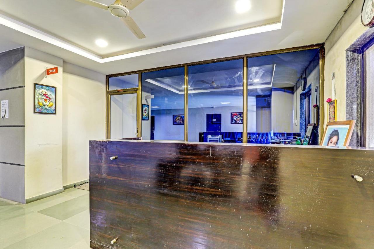 Oyo 70752 Viram House Hotel Gorwa Ngoại thất bức ảnh