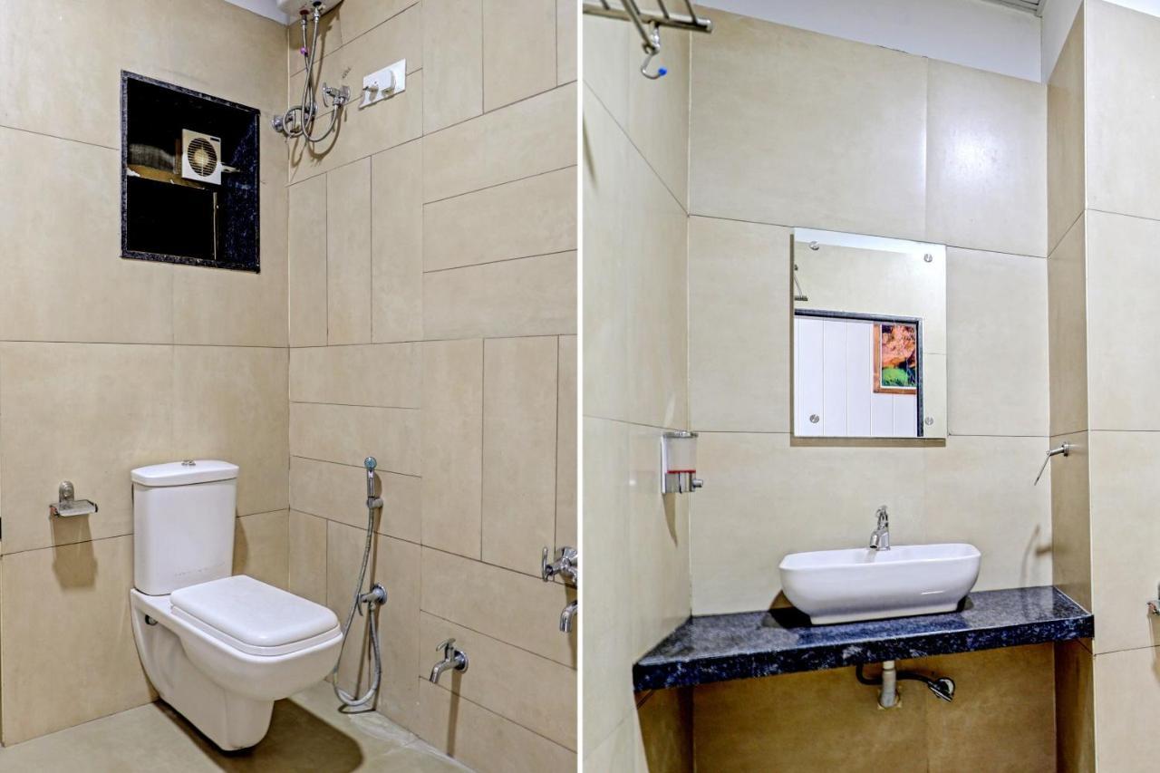Oyo 70752 Viram House Hotel Gorwa Ngoại thất bức ảnh